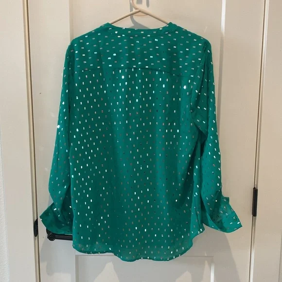 Serengeti Ladies Blouse.  Green w/Shiny Silver Pieces.  XL.‎  Button Up. - Picture 8 of 9
